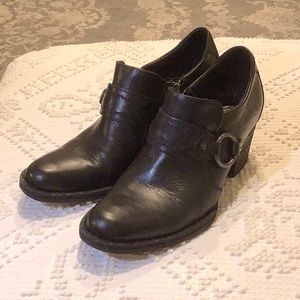 Born handcrafted footwear